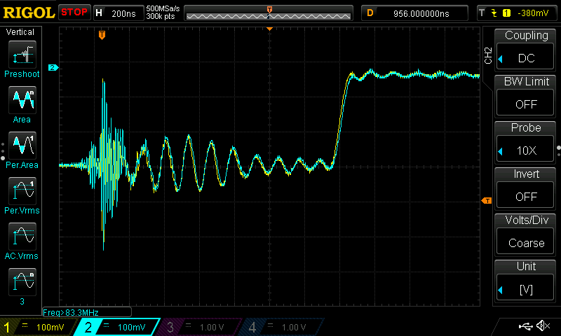 An oscilloscope screenshot of (I think) a 100 MHz noise burst on the luma line, followed by a 8 MHz oscillation traveling from Wii to GBS-C.